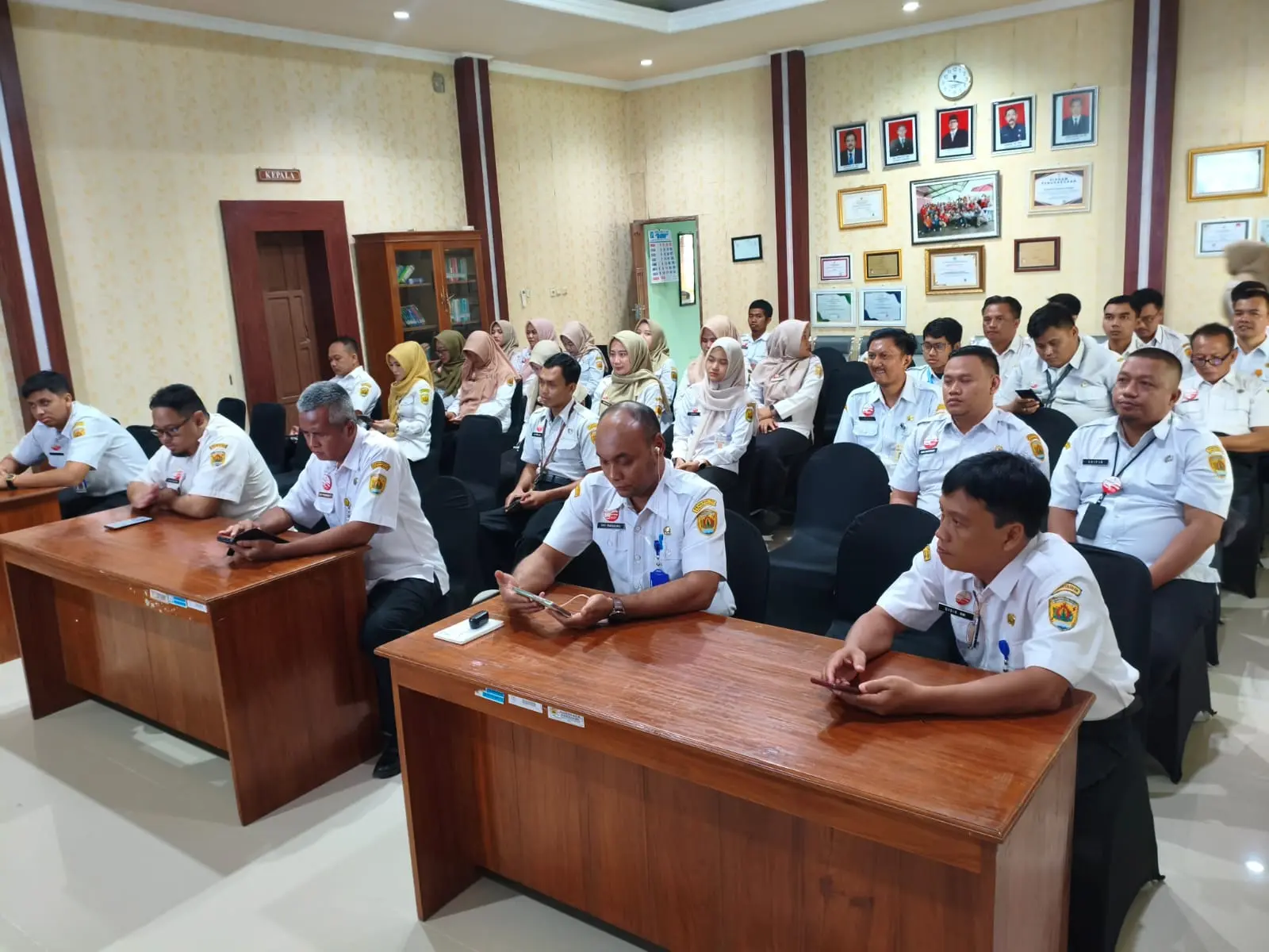 Peserta Rapat